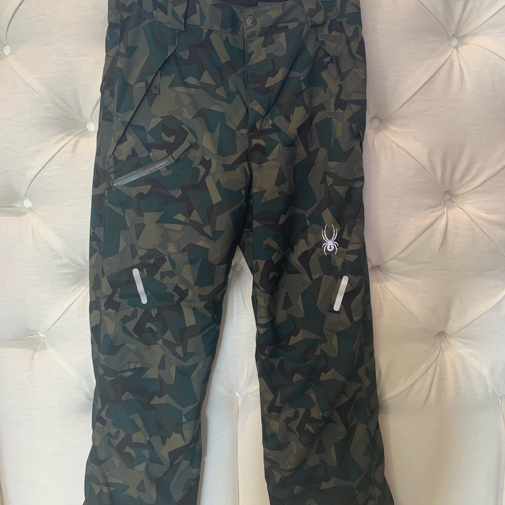 Brand new Spyder boys ski pants size 14/XL